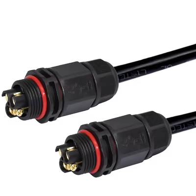 Collegamento idraulico con rivestimento nero con tensione nominale di 250 V CA e resistenza di contatto di 10 MΩ
